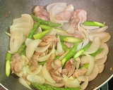 鶏もも肉と新玉ねぎのカレー炒め作り方5写真