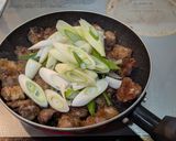 【飯すすむ】鶏のネギレバ炒め作り方11写真