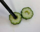 きゅうりの飾り切り～輪っかきゅうり～作り方1写真