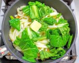 とろろ乗せツナ缶とモズクの焼きうどん作り方5写真