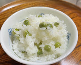 ねこぶだしで豆ごはん（えんどう豆）簡単！作り方4写真