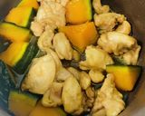 お弁当にもおかずにも！鶏とカボチャの煮物作り方4写真