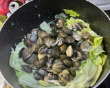 優勝！間違いないアサリとキャベツの酒蒸し作り方6写真