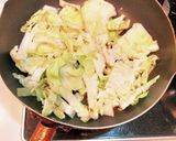 猪すね肉とキャベツのハヤシ丼作り方3写真