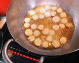 給食のごぼうの甘辛揚げ作り方2写真