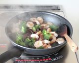 簡単美味【海老とブロッコリーのうま塩炒め作り方8写真