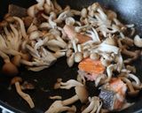 鮭としめじの和風ワンポットパスタ作り方1写真