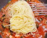 トマト缶とほうれん草とベーコンのパスタ♡作り方4写真