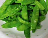 絹さやえんどう✕鶏ささみ✕塩こうじ　あえ作り方1写真