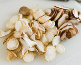 63℃ ほたるいかときのこのバター醤油作り方9写真