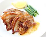 簡単美味しい【豚ばらの甘辛サテトム焼き】作り方6写真