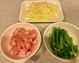 新じゃがとピーマンのオイスターソース炒め作り方1写真