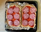 サラミとピーマンのピザトースト作り方1写真