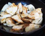簡単！玉ねぎと鶏むね肉の甘酢炒め作り方2写真