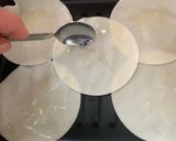 ホクホクポテトと竹輪の餃子の皮ピザ作り方4写真