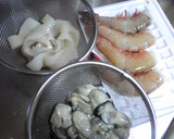 サクッと揚げるコツ～海老牡蠣イカフライ～作り方1写真