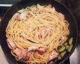 簡単☆若鶏とズッキーニのレモン風味パスタ作り方5写真