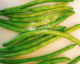 カレー風味のサバ缶いんげんフレーク作り方1写真