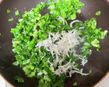 セロリの葉とシラスでご飯のお供作り方2写真