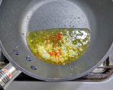 スープセロリ(芹菜)入り豚玉丼作り方2写真