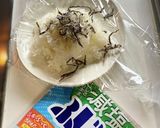 じゃこ（しらす）と大葉、塩昆布のおにぎり作り方3写真