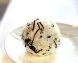 じゃこ（しらす）と大葉、塩昆布のおにぎり作り方7写真
