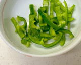 じゃがいもと豆苗のコンソメ炒め作り方2写真