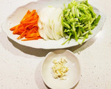 魚介の旨味♡あさりと春野菜のトマトスープ作り方2写真
