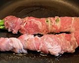 おうち居酒屋♪塩麹豚こまdeアスパラ巻き作り方2写真