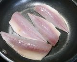 簡単！アジのみりん胡麻炒め作り方3写真