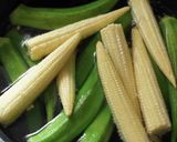 季節の野菜とソーセージの鶏油和え作り方2写真
