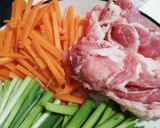 豚肉とニラの中華風ピリ辛炒め作り方1写真