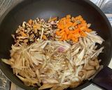冷めても美味しいとりもも肉の混ぜご飯♫作り方5写真