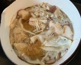 きのこと餃子の中華スープ作り方4写真