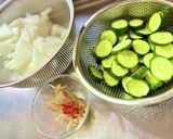 大根と胡瓜の酢醤油漬け作り方1写真