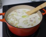 牛乳消費！鶏肉とたまねぎの牛乳スープ作り方8写真