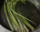 新鮮蕨の炒め煮作り方1写真