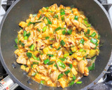 豚こま肉とナスとニラとエリンギの味噌炒め作り方7写真