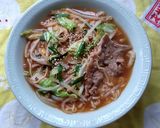 インスタントラーメンに肉野菜炒め♪作り方1写真