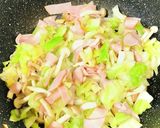 キャベツとハムとしめじの豆乳ソースパスタ作り方3写真