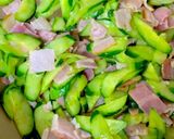きゅうりとベーコンのコンソメ炒め^^作り方7写真