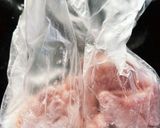 鶏肉としめじのまろやかトマト煮込み　作り方2写真