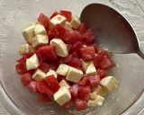 子ども喜ぶ！スプーンで食べるカプレーゼ作り方3写真