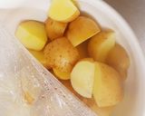 おつまみ♪じゃがいもとタコのハーブ炒め作り方1写真