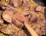 ニンニク醤油でこっくり♪鶏レバーの味噌煮作り方3写真