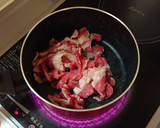 牛コマを醤油と生姜とにんにくで煮たやつ作り方1写真