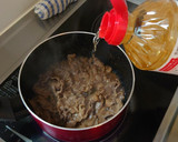 牛コマを醤油と生姜とにんにくで煮たやつ作り方4写真