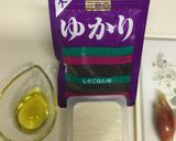 ⭐︎切って和えるだけ　ゆかりで豆腐作り方1写真