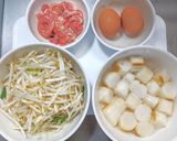 豚こま肉と卵麩（ふ）の醤油炒め作り方1写真