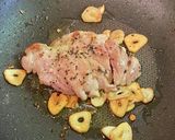 シンプル・鶏もも肉のガーリック焼き作り方4写真